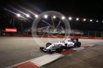 World © Octane Photographic Ltd. Williams Martini Racing, Williams Mercedes FW38 – Valtteri Bottas. Saturday 17th September 2016, F1 Singapore GP Qualifying, Marina Bay Circuit, Singapore. Digital Ref :1721LB2D0473