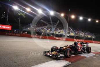 World © Octane Photographic Ltd. Scuderia Toro Rosso STR11 – Carlos Sainz. Saturday 17th September 2016, F1 Singapore GP Qualifying, Marina Bay Circuit, Singapore. Digital Ref :1721LB2D0480