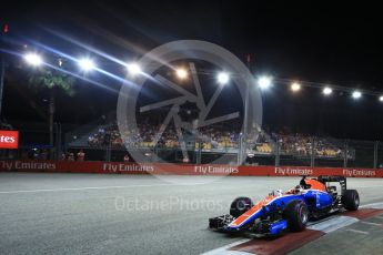 World © Octane Photographic Ltd. Manor Racing MRT05 - Pascal Wehrlein. Saturday 17th September 2016, F1 Singapore GP Qualifying, Marina Bay Circuit, Singapore. Digital Ref :1721LB2D0525