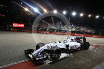 World © Octane Photographic Ltd. Williams Martini Racing, Williams Mercedes FW38 – Valtteri Bottas. Saturday 17th September 2016, F1 Singapore GP Qualifying, Marina Bay Circuit, Singapore. Digital Ref :1721LB2D0580