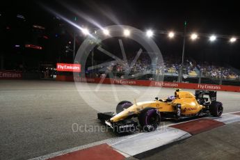 World © Octane Photographic Ltd. Renault Sport F1 Team RS16 – Jolyon Palmer. Saturday 17th September 2016, F1 Singapore GP Qualifying, Marina Bay Circuit, Singapore. Digital Ref :1721LB2D0694