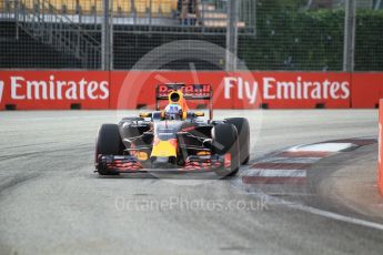 World © Octane Photographic Ltd. Red Bull Racing RB12 – Daniel Ricciardo. Friday 16th September 2016, F1 Singapore GP Practice 1, Marina Bay Circuit, Singapore. Digital Ref :