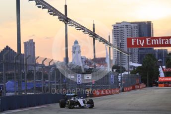 World © Octane Photographic Ltd. Mercedes AMG Petronas W07 Hybrid – Nico Rosberg. Friday 16th September 2016, F1 Singapore GP Practice 1, Marina Bay Circuit, Singapore. Digital Ref :