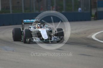 World © Octane Photographic Ltd. Mercedes AMG Petronas W07 Hybrid with Halo – Lewis Hamilton. Friday 16th September 2016, F1 Singapore GP Practice 1, Marina Bay Circuit, Singapore. Digital Ref :