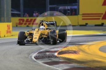 World © Octane Photographic Ltd. Renault Sport F1 Team RS16 - Kevin Magnussen. Friday 16th September 2016, F1 Singapore GP Practice 1, Marina Bay Circuit, Singapore. Digital Ref :