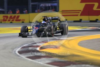 World © Octane Photographic Ltd. McLaren Honda MP4-31 – Fernando Alonso. Friday 16th September 2016, F1 Singapore GP Practice 1, Marina Bay Circuit, Singapore. Digital Ref :