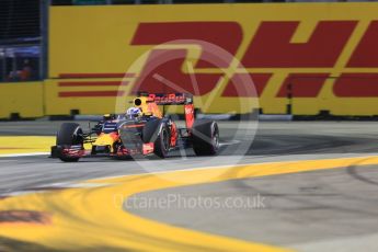 World © Octane Photographic Ltd. Red Bull Racing RB12 – Daniel Ricciardo. Friday 16th September 2016, F1 Singapore GP Practice 1, Marina Bay Circuit, Singapore. Digital Ref :