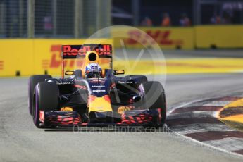 World © Octane Photographic Ltd. Red Bull Racing RB12 – Daniel Ricciardo. Friday 16th September 2016, F1 Singapore GP Practice 1, Marina Bay Circuit, Singapore. Digital Ref :