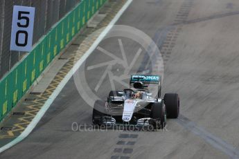 World © Octane Photographic Ltd. Mercedes AMG Petronas W07 Hybrid with Halo – Lewis Hamilton. Friday 16th September 2016, F1 Singapore GP Practice 1, Marina Bay Circuit, Singapore. Digital Ref :