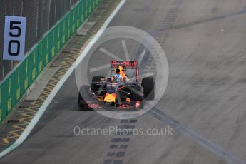 World © Octane Photographic Ltd. Red Bull Racing RB12 – Daniel Ricciardo. Friday 16th September 2016, F1 Singapore GP Practice 1, Marina Bay Circuit, Singapore. Digital Ref :