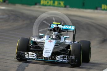 World © Octane Photographic Ltd. Mercedes AMG Petronas W07 Hybrid – Nico Rosberg. Friday 16th September 2016, F1 Singapore GP Practice 1, Marina Bay Circuit, Singapore. Digital Ref :