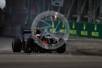 World © Octane Photographic Ltd. McLaren Honda MP4-31 – Jenson Button. Friday 16th September 2016, F1 Singapore GP Practice 1, Marina Bay Circuit, Singapore. Digital Ref : 1716LB1D9834