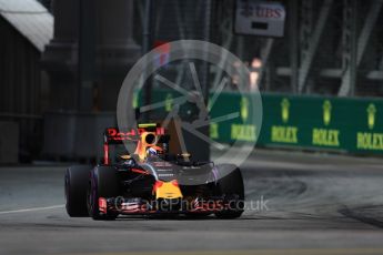 World © Octane Photographic Ltd. Red Bull Racing RB12 – Max Verstappen. Friday 16th September 2016, F1 Singapore GP Practice 1, Marina Bay Circuit, Singapore. Digital Ref : 1716LB1D9915