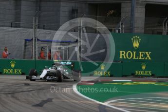 World © Octane Photographic Ltd. Mercedes AMG Petronas W07 Hybrid – Nico Rosberg. Friday 16th September 2016, F1 Singapore GP Practice 1, Marina Bay Circuit, Singapore. Digital Ref :