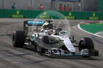 World © Octane Photographic Ltd. Mercedes AMG Petronas W07 Hybrid with Halo – Lewis Hamilton. Friday 16th September 2016, F1 Singapore GP Practice 1, Marina Bay Circuit, Singapore. Digital Ref : 1716LB2D8609