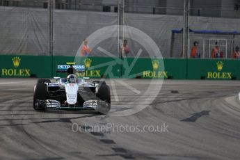 World © Octane Photographic Ltd. Mercedes AMG Petronas W07 Hybrid – Nico Rosberg. Friday 16th September 2016, F1 Singapore GP Practice 1, Marina Bay Circuit, Singapore. Digital Ref :