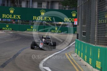 World © Octane Photographic Ltd. McLaren Honda MP4-31 – Jenson Button. Friday 16th September 2016, F1 Singapore GP Practice 1, Marina Bay Circuit, Singapore. Digital Ref :