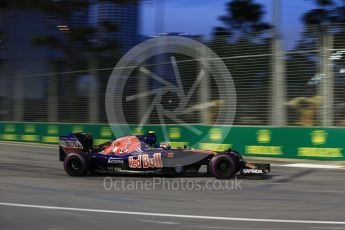 World © Octane Photographic Ltd. Scuderia Toro Rosso STR11 – Carlos Sainz. Friday 16th September 2016, F1 Singapore GP Practice 1, Marina Bay Circuit, Singapore. Digital Ref :