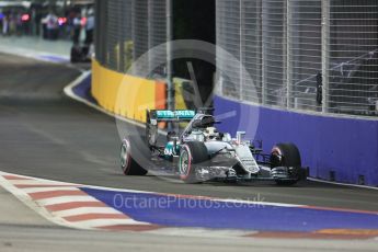 World © Octane Photographic Ltd. Mercedes AMG Petronas W07 Hybrid – Lewis Hamilton. Friday 16th September 2016, F1 Singapore GP Practice 2, Marina Bay Circuit, Singapore. Digital Ref : 1717CB5D4870