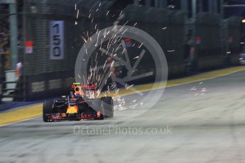 World © Octane Photographic Ltd. Red Bull Racing RB12 – Max Verstappen. Friday 16th September 2016, F1 Singapore GP Practice 2, Marina Bay Circuit, Singapore. Digital Ref : 1717CB5D5009