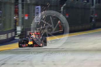 World © Octane Photographic Ltd. Red Bull Racing RB12 – Daniel Ricciardo. Friday 16th September 2016, F1 Singapore GP Practice 2, Marina Bay Circuit, Singapore. Digital Ref : 1717CB5D5023
