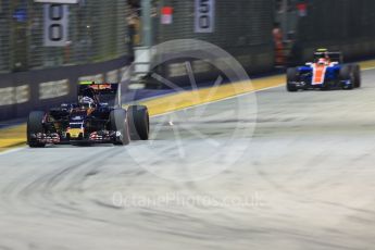 World © Octane Photographic Ltd. Scuderia Toro Rosso STR11 – Carlos Sainz. Friday 16th September 2016, F1 Singapore GP Practice 2, Marina Bay Circuit, Singapore. Digital Ref : 1717CB5D5034