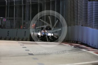 World © Octane Photographic Ltd. Williams Martini Racing, Williams Mercedes FW38 – Valtteri Bottas. Friday 16th September 2016, F1 Singapore GP Practice 2, Marina Bay Circuit, Singapore. Digital Ref : 1717CB5D5125