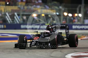 World © Octane Photographic Ltd. McLaren Honda MP4-31 – Jenson Button. Friday 16th September 2016, F1 Singapore GP Practice 2, Marina Bay Circuit, Singapore. Digital Ref : 1717CB5D5229