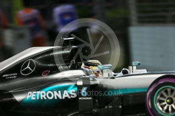 World © Octane Photographic Ltd. Mercedes AMG Petronas W07 Hybrid – Lewis Hamilton. Friday 16th September 2016, F1 Singapore GP Practice 2, Marina Bay Circuit, Singapore. Digital Ref : 1717CB5D5304