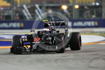 World © Octane Photographic Ltd. McLaren Honda MP4-31 – Jenson Button. Friday 16th September 2016, F1 Singapore GP Practice 2, Marina Bay Circuit, Singapore. Digital Ref : 1717CB5D5310