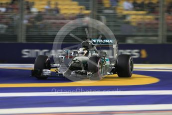 World © Octane Photographic Ltd. Mercedes AMG Petronas W07 Hybrid – Lewis Hamilton. Friday 16th September 2016, F1 Singapore GP Practice 2, Marina Bay Circuit, Singapore. Digital Ref : 1717CB5D5482