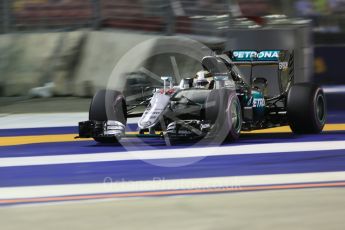 World © Octane Photographic Ltd. Mercedes AMG Petronas W07 Hybrid – Lewis Hamilton. Friday 16th September 2016, F1 Singapore GP Practice 2, Marina Bay Circuit, Singapore. Digital Ref : 1717CB5D5485