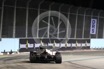 World © Octane Photographic Ltd. Haas F1 Team VF-16 – Romain Grosjean. Friday 16th September 2016, F1 Singapore GP Practice 2, Marina Bay Circuit, Singapore. Digital Ref : 1717LB1D0039