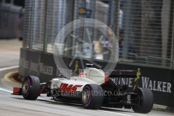 World © Octane Photographic Ltd. Haas F1 Team VF-16 – Romain Grosjean. Friday 16th September 2016, F1 Singapore GP Practice 2, Marina Bay Circuit, Singapore. Digital Ref : 1717LB1D0086