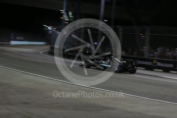 World © Octane Photographic Ltd. Mercedes AMG Petronas W07 Hybrid – Lewis Hamilton. Friday 16th September 2016, F1 Singapore GP Practice 2, Marina Bay Circuit, Singapore. Digital Ref : 1717LB2D9714
