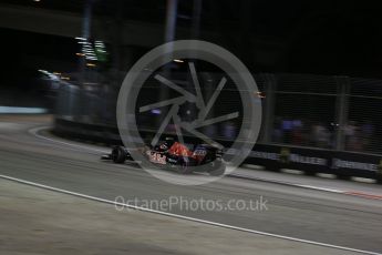 World © Octane Photographic Ltd. Scuderia Toro Rosso STR11 – Carlos Sainz. Friday 16th September 2016, F1 Singapore GP Practice 2, Marina Bay Circuit, Singapore. Digital Ref : 1717LB2D9906