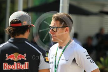 World © Octane Photographic Ltd. McLaren Honda Reserve Driver – Stoffel Vandoorne and Scuderia Toro Rosso – Carlos Sainz. Sunday 18th September 2016, F1 Singapore GP Paddock, Marina Bay Circuit, Singapore. Digital Ref : 1722CB1D7158