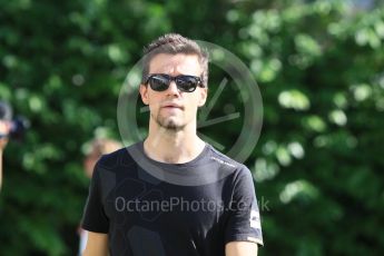 World © Octane Photographic Ltd. Renault Sport F1 Team RS16 – Jolyon Palmer. Sunday 18th September 2016, F1 Singapore GP Paddock, Marina Bay Circuit, Singapore. Digital Ref : 1722CB1D7326