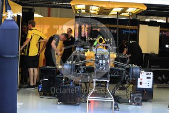 World © Octane Photographic Ltd. Renault Sport F1 Team RS16. Thursday 15th September 2016, F1 Singapore GP Pitlane, Marina Bay Circuit, Singapore. Digital Ref : 1713LB1D8673