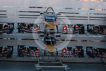 World © Octane Photographic Ltd. Scuderia Toro Rosso STR11. Thursday 15th September 2016, F1 Singapore GP Pitlane, Marina Bay Circuit, Singapore. Digital Ref : 1713LB1D8702