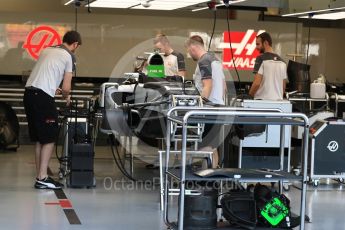 World © Octane Photographic Ltd. Haas F1 Team VF-16 – Romain Grosjean. Thursday 15th September 2016, F1 Singapore GP Pitlane, Marina Bay Circuit, Singapore. Digital Ref : 1713LB1D8723