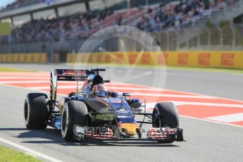 World © Octane Photographic Ltd. Scuderia Toro Rosso STR11 – Daniil Kvyat. Friday 13th May 2016, F1 Spanish GP - Practice 1, Circuit de Barcelona Catalunya, Spain. Digital Ref : 1536CB1D6931