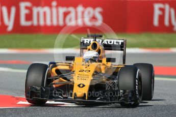 World © Octane Photographic Ltd. Renault Sport F1 Team RS16 - Kevin Magnussen. Friday 13th May 2016, F1 Spanish GP - Practice 1, Circuit de Barcelona Catalunya, Spain. Digital Ref : 1536LB1D3875
