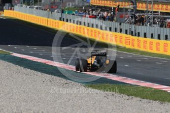 World © Octane Photographic Ltd. Renault Sport F1 Team RS16 - Kevin Magnussen. Friday 13th May 2016, F1 Spanish GP - Practice 1, Circuit de Barcelona Catalunya, Spain. Digital Ref : 1536LB1D4702