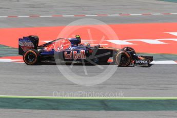 World © Octane Photographic Ltd. Scuderia Toro Rosso STR11 – Carlos Sainz. Friday 13th May 2016, F1 Spanish GP Practice 2, Circuit de Barcelona Catalunya, Spain. Digital Ref :