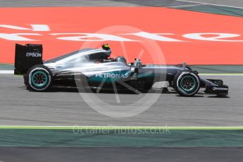 World © Octane Photographic Ltd. Mercedes AMG Petronas W07 Hybrid – Nico Rosberg. Friday 13th May 2016, F1 Spanish GP - Practice 2, Circuit de Barcelona Catalunya, Spain. Digital Ref : 1539CB1D8227