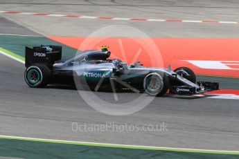 World © Octane Photographic Ltd. Mercedes AMG Petronas W07 Hybrid – Nico Rosberg. Friday 13th May 2016, F1 Spanish GP Practice 2, Circuit de Barcelona Catalunya, Spain. Digital Ref : 1539CB1D8412
