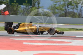 World © Octane Photographic Ltd. Renault Sport F1 Team RS16 - Kevin Magnussen. Friday 13th May 2016, F1 Spanish GP Practice 2, Circuit de Barcelona Catalunya, Spain. Digital Ref : 1539CB1D8420