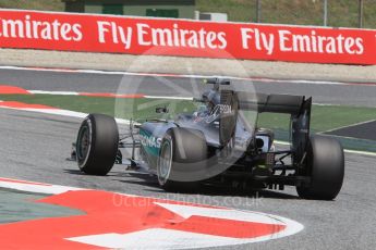 World © Octane Photographic Ltd. Mercedes AMG Petronas W07 Hybrid – Nico Rosberg. Friday 13th May 2016, F1 Spanish GP Practice 2, Circuit de Barcelona Catalunya, Spain. Digital Ref : 1539CB1D8598