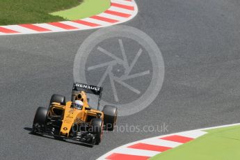 World © Octane Photographic Ltd. Renault Sport F1 Team RS16 - Kevin Magnussen. Friday 13th May 2016, F1 Spanish GP Practice 2, Circuit de Barcelona Catalunya, Spain. Digital Ref : 1539LB1D4860